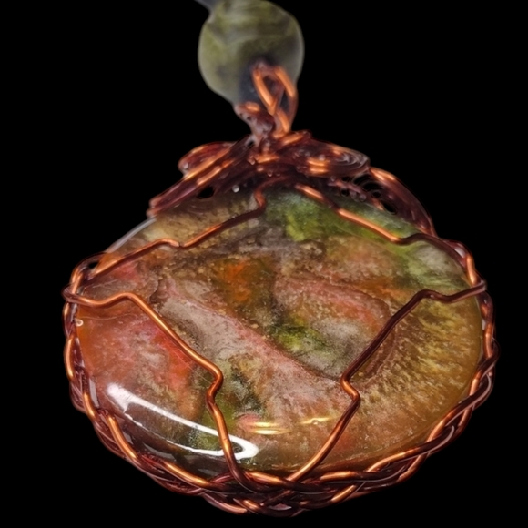 Wire wrapped Copper handmade OOAK stone multi metallic color necklace - Picture 6 of 7